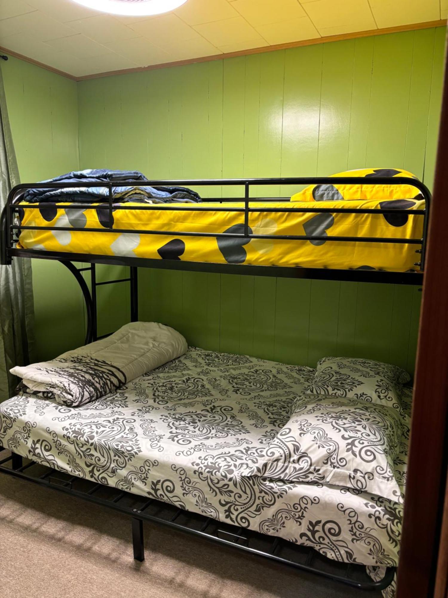 Lakefront Hideaway Resort Kawartha Lakes Kamer foto