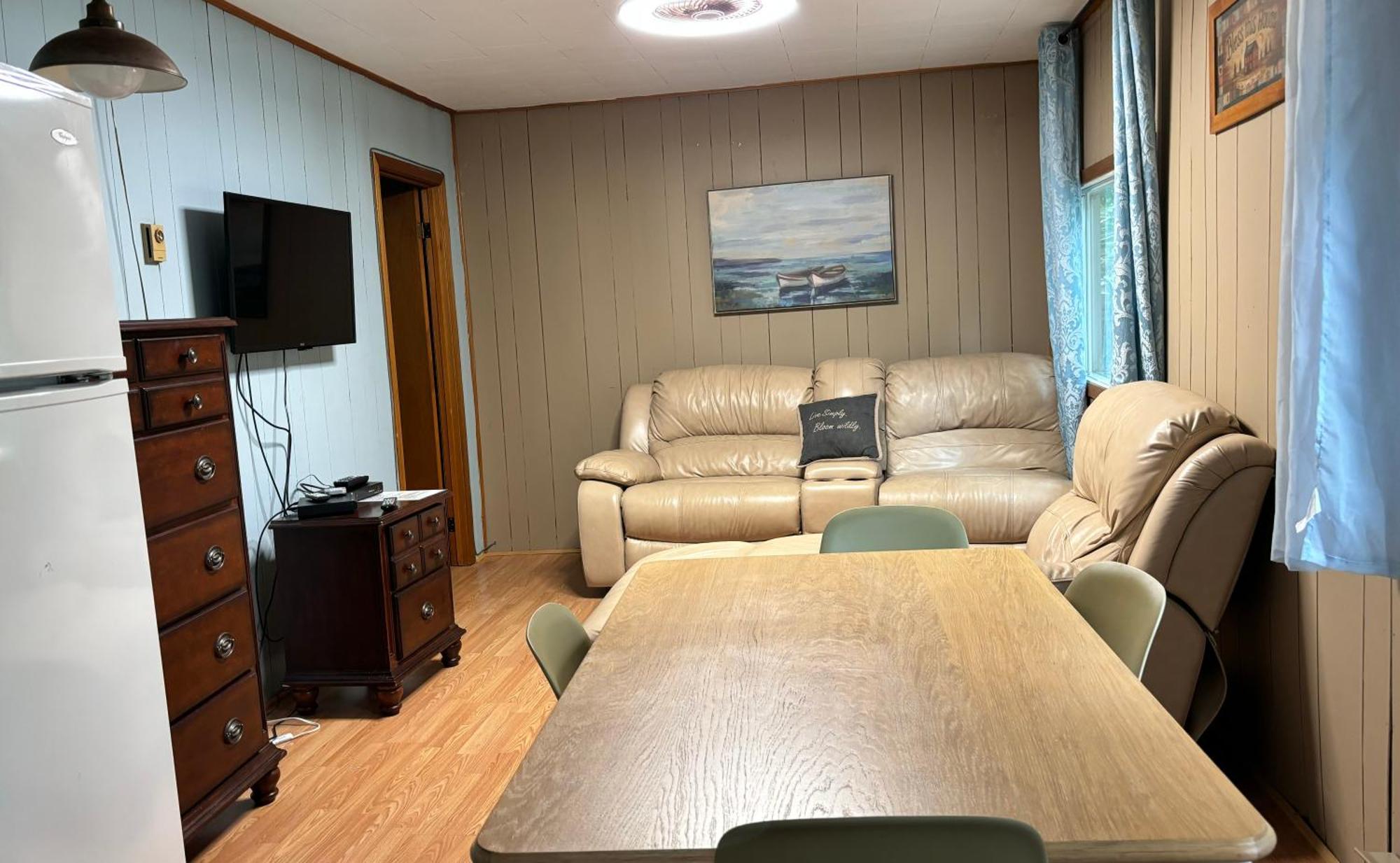 Lakefront Hideaway Resort Kawartha Lakes Buitenkant foto