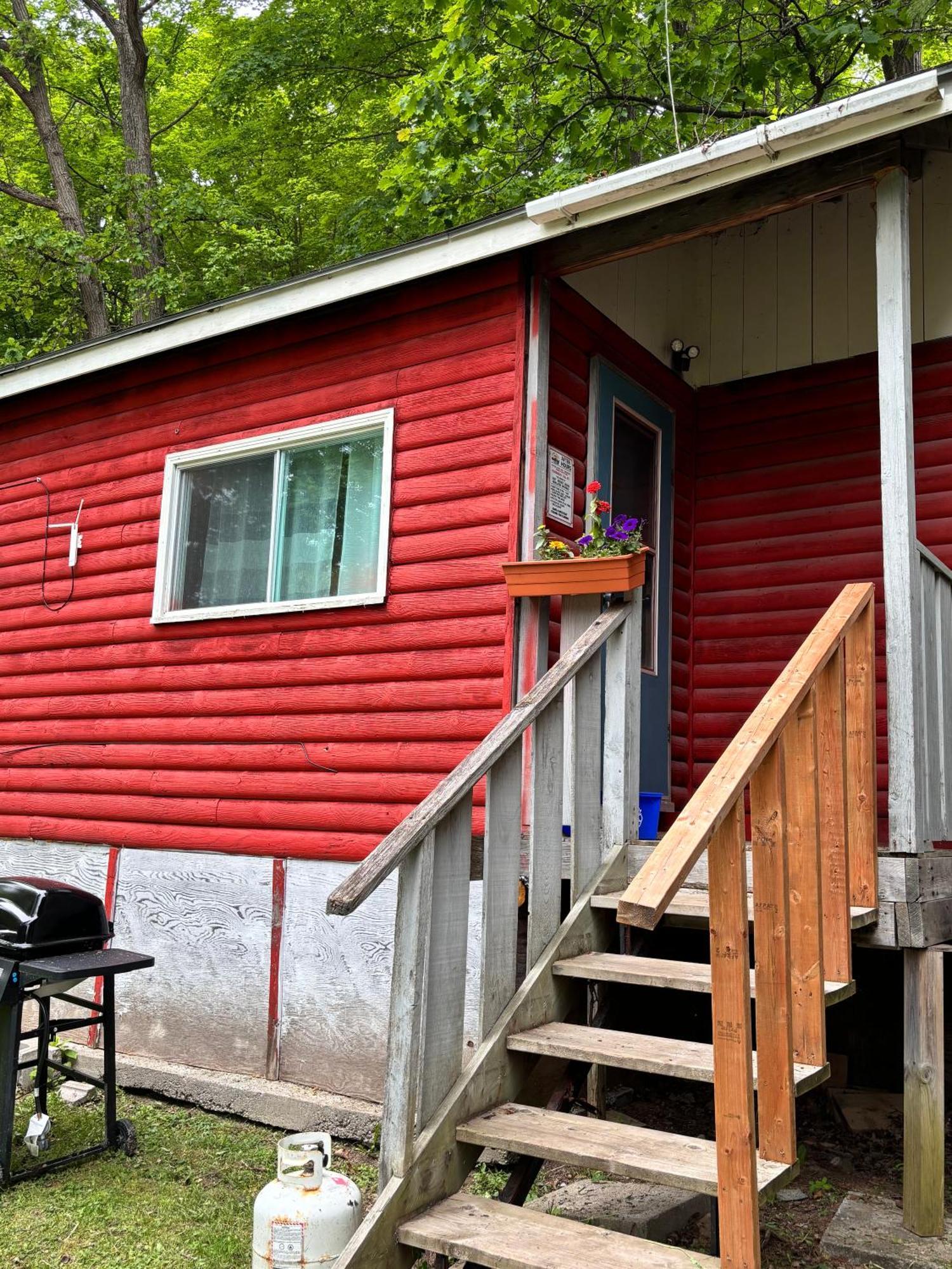 Lakefront Hideaway Resort Kawartha Lakes Buitenkant foto